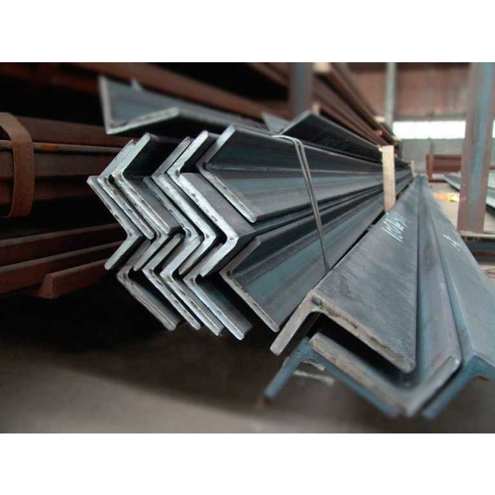 Неравнополочный оцинкованный уголок 80х60х6 мм 6 м